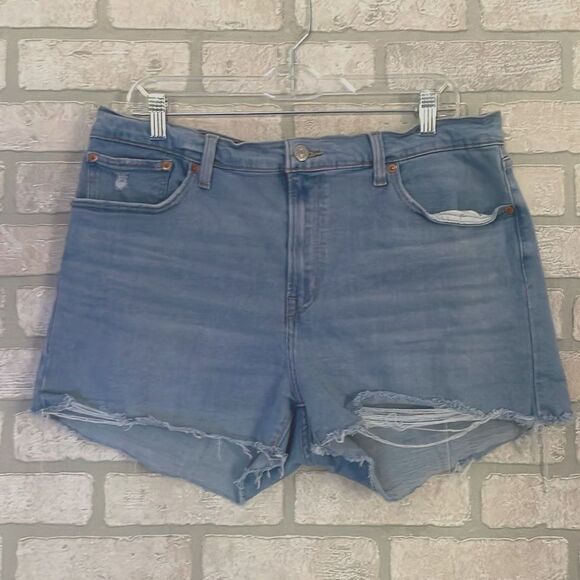 Levis high rise denim jean shorts raw hem size 34 - Picture 1 of 5